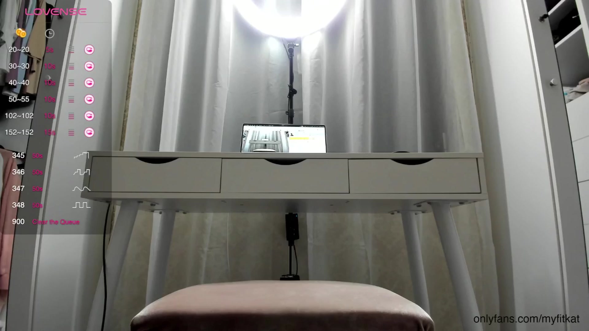 Gallery image thumbnail from K__A__T's myfreecams stream on, 05/21/2024, 18:10 image 16 of 20