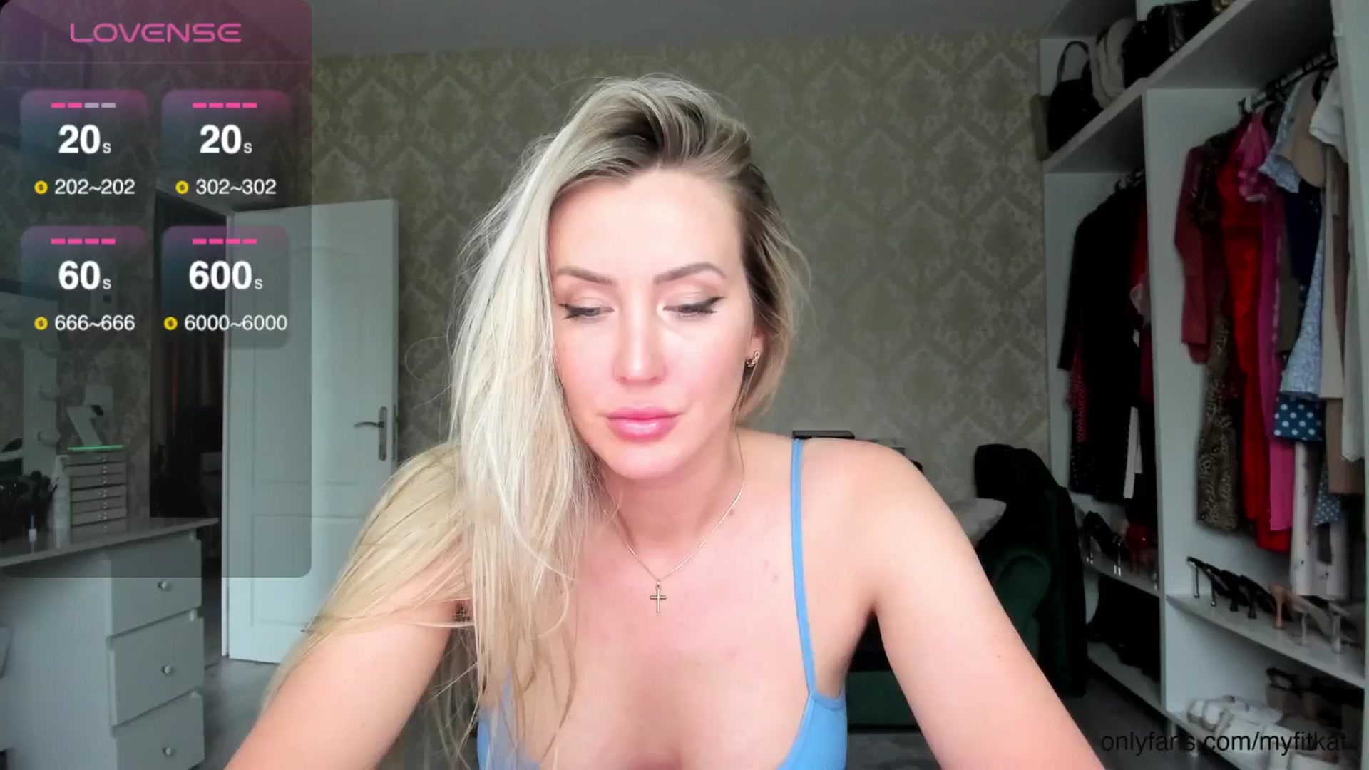Gallery image thumbnail from K__A__T's myfreecams stream on, 05/27/2024, 14:40 image 1 of 20