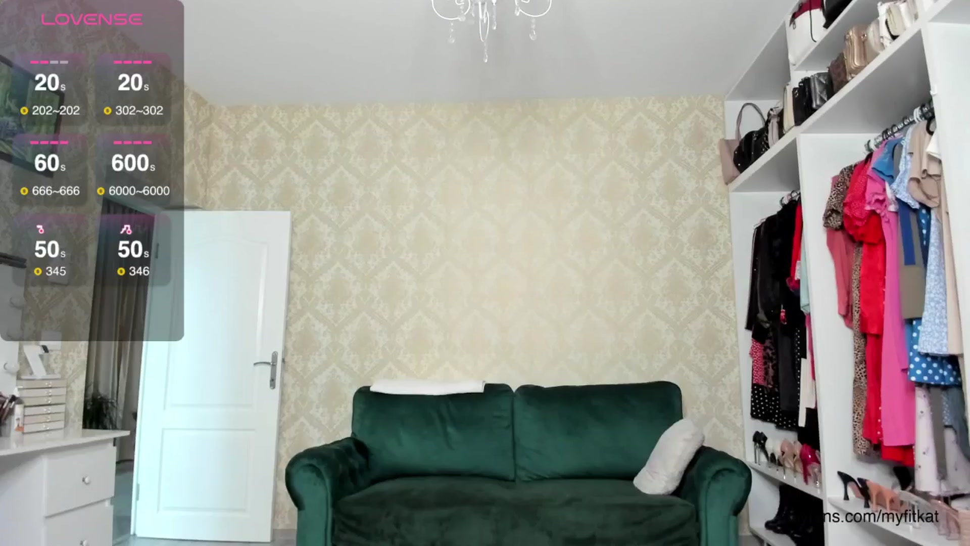 Gallery image thumbnail from K__A__T's myfreecams stream on, 07/26/2024, 16:09 image 3 of 20