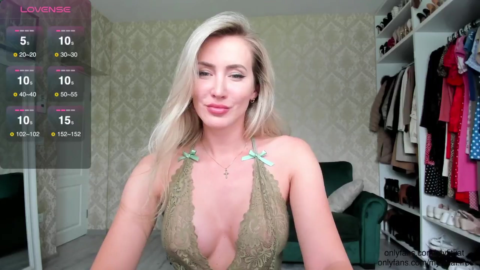 Gallery image thumbnail from K__A__T's myfreecams stream on, 08/28/2024, 11:28 image 7 of 20