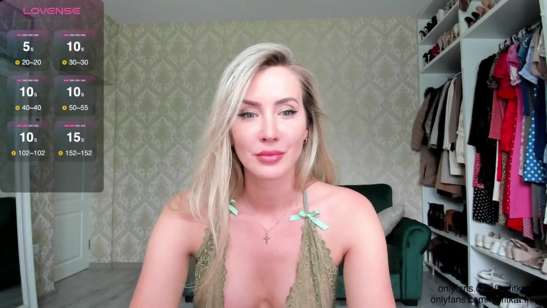 Gallery image thumbnail from K__A__T's myfreecams stream on, 08/28/2024, 11:28 image 3 of 20