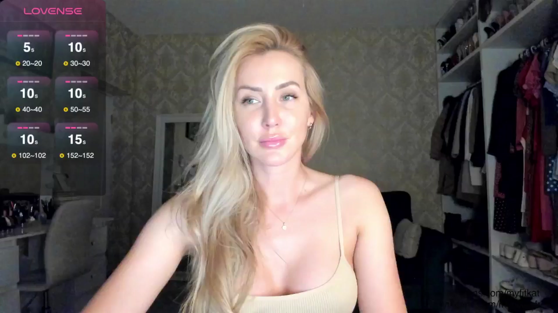 Gallery image thumbnail from K__A__T's myfreecams stream on, 09/22/2024, 17:47 image 4 of 20