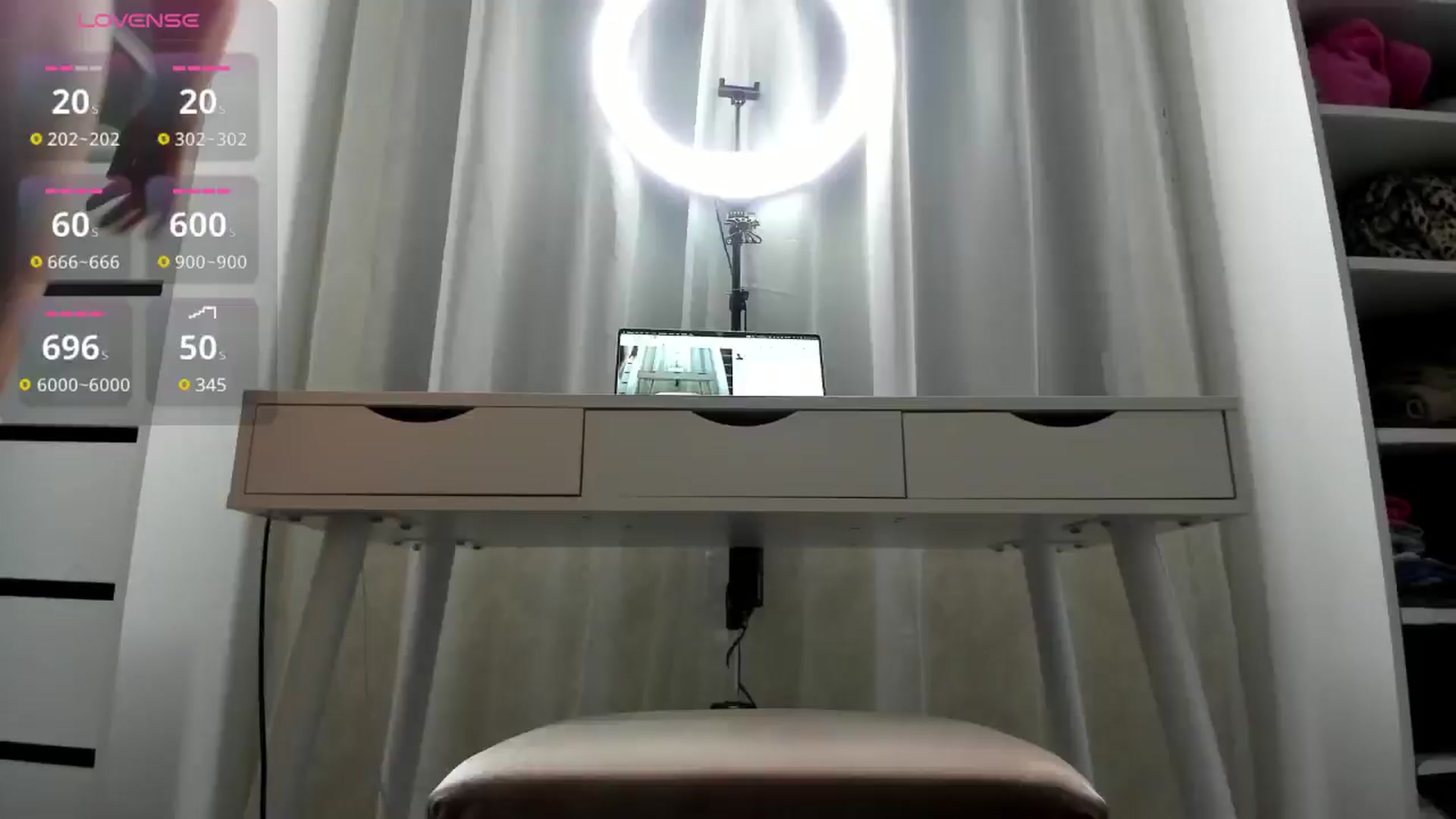 Gallery image thumbnail from K__A__T's myfreecams stream on, 11/03/2024, 20:29 image 18 of 20