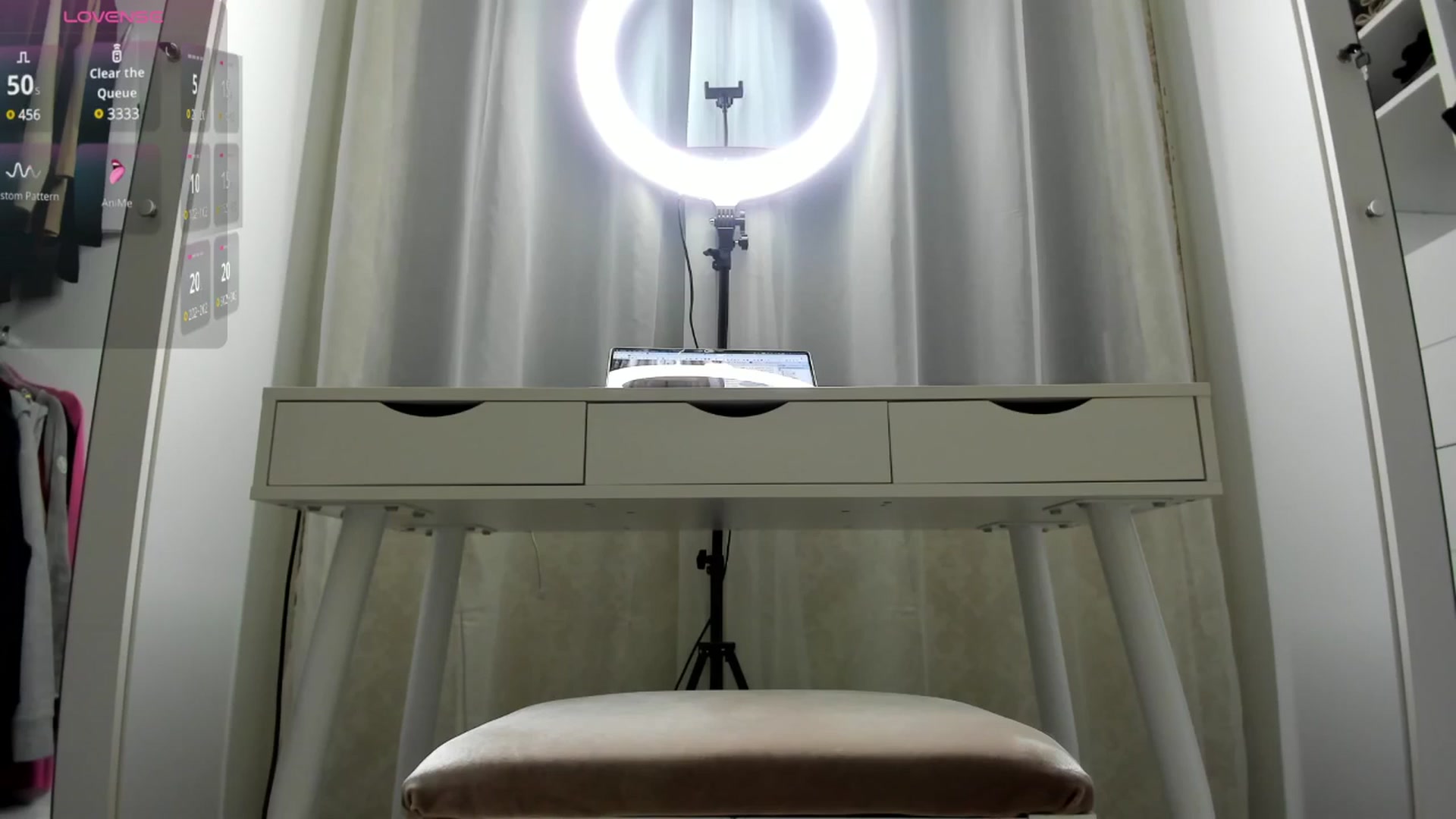 Gallery image thumbnail from K__A__T's myfreecams stream on, 03/01/2025, 16:37 image 11 of 20
