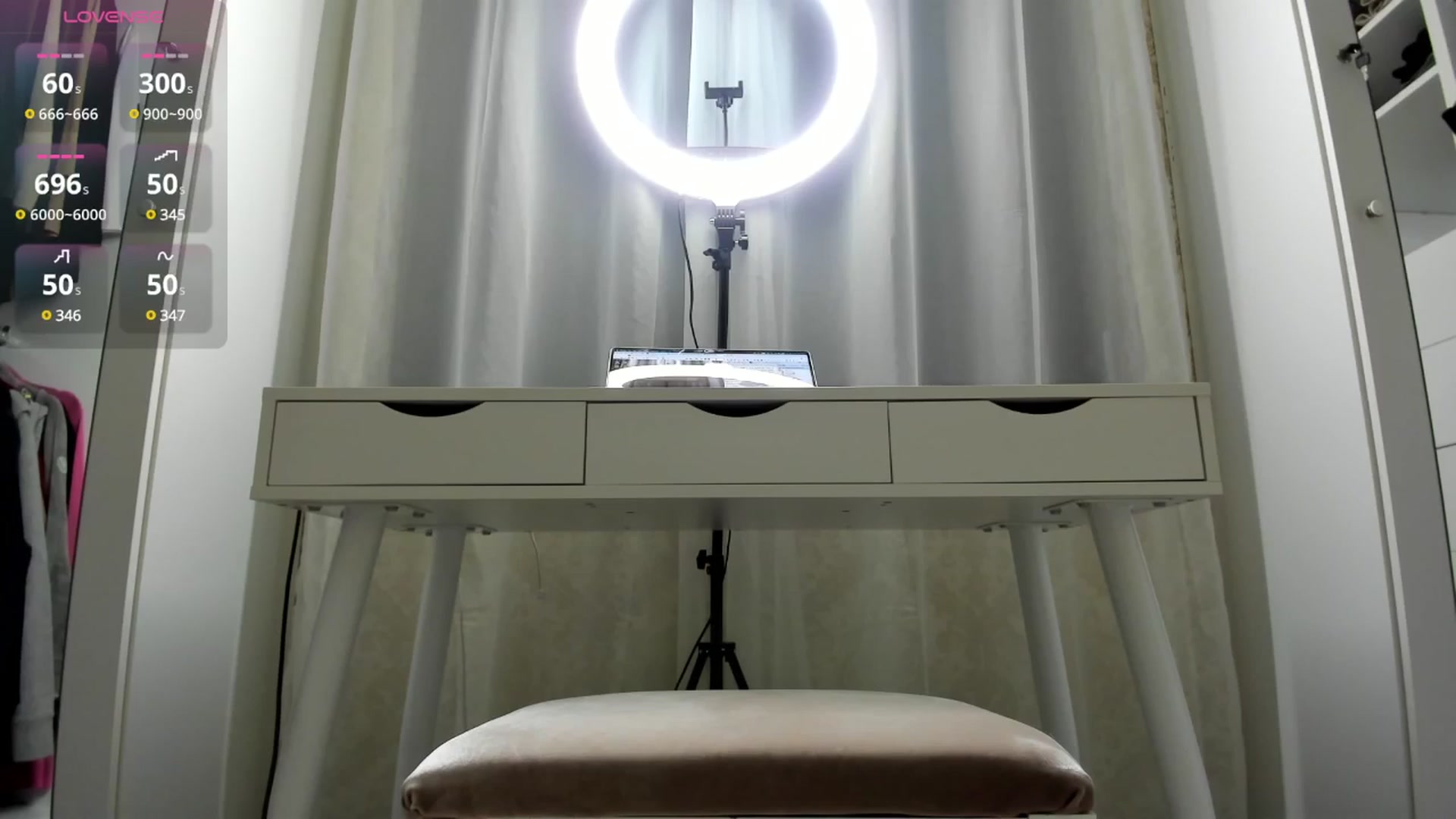 Gallery image thumbnail from K__A__T's myfreecams stream on, 03/01/2025, 16:37 image 12 of 20