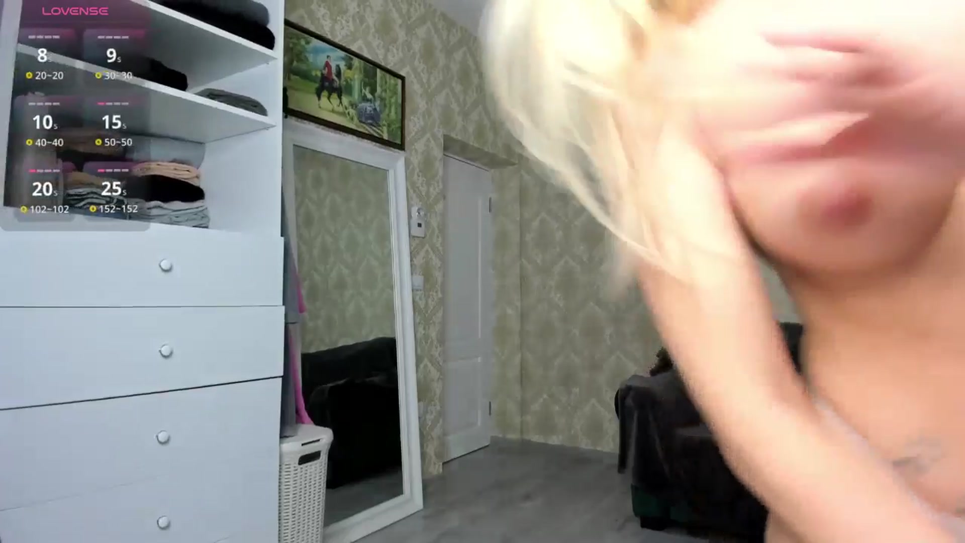 Gallery image thumbnail from K__A__T's myfreecams stream on, 04/14/2025, 19:22 image 12 of 20