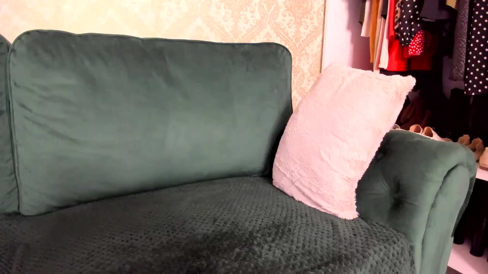 Gallery image thumbnail from K__A__T's myfreecams stream on, 06/13/2025, 20:28 image 8 of 20