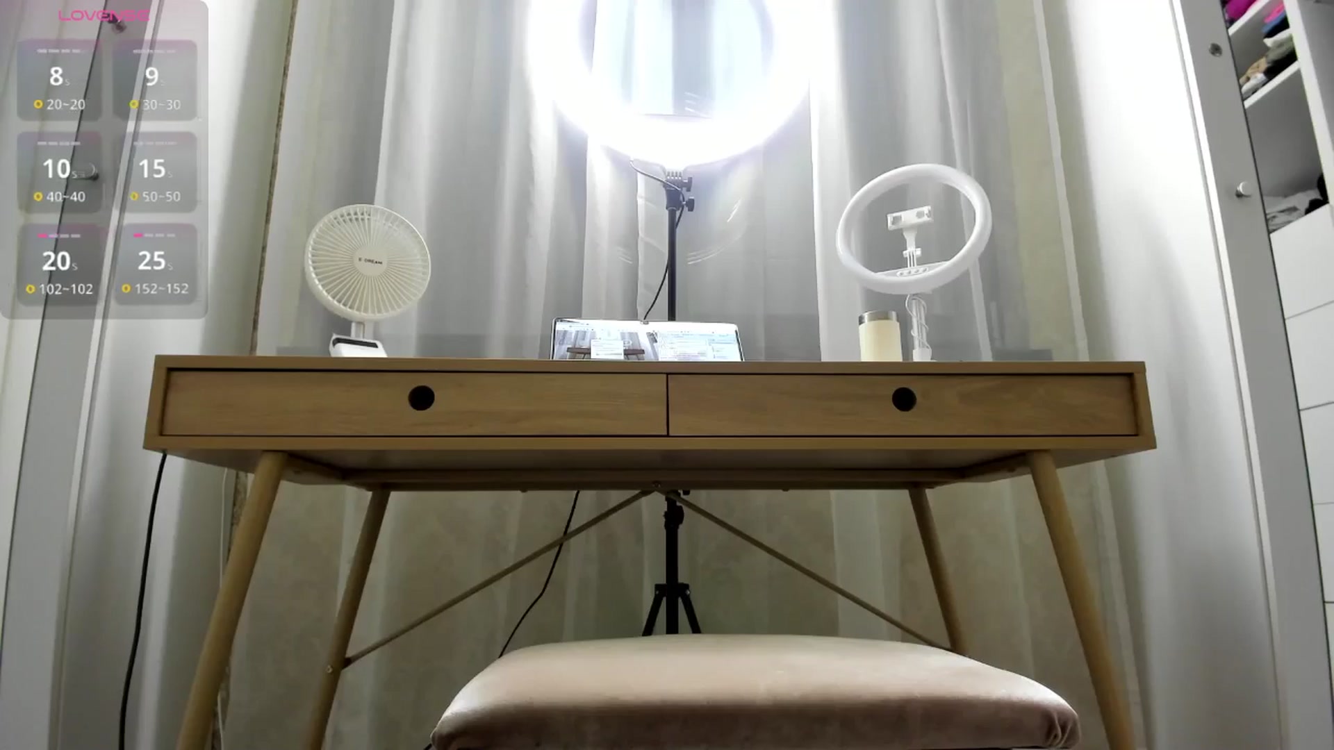 Gallery image thumbnail from K__A__T's myfreecams stream on, 07/22/2025, 08:45 image 19 of 20