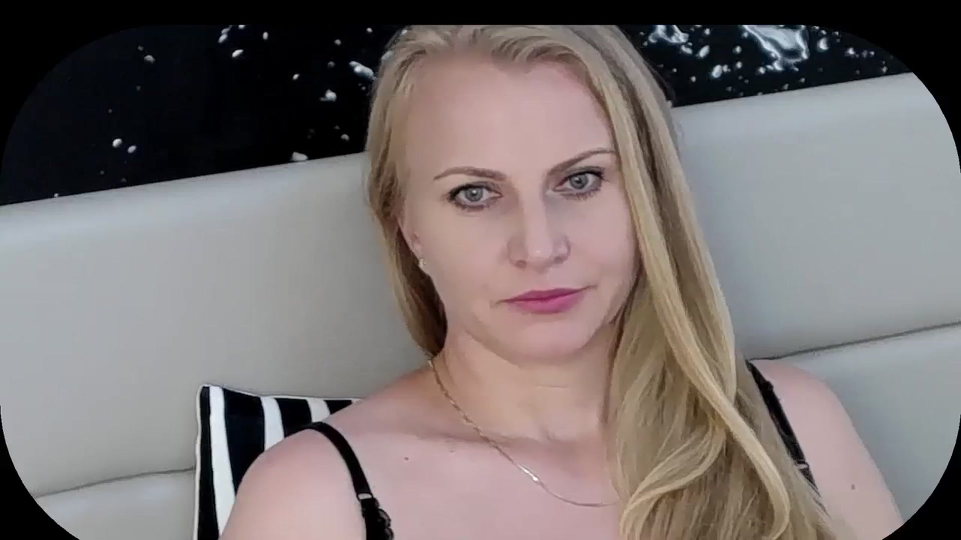 Gallery image thumbnail from K__Adrienne's myfreecams stream on, 09/23/2023, 10:28 image 18 of 20