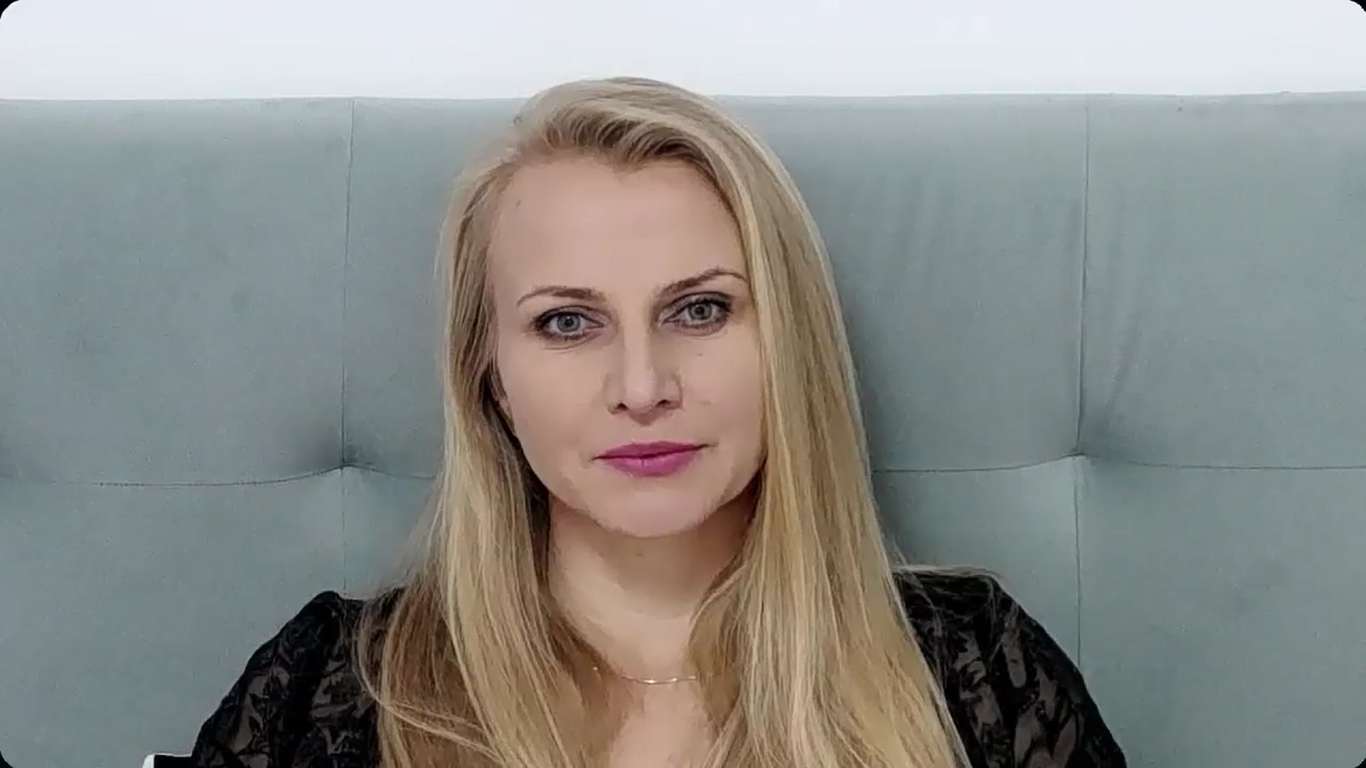 Gallery image thumbnail from K__Adrienne's myfreecams stream on, 11/23/2024, 10:00 image 12 of 20