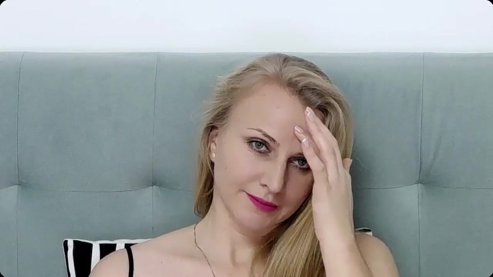 Gallery image thumbnail from K__Adrienne's myfreecams stream on, 12/07/2024, 11:32 image 6 of 20