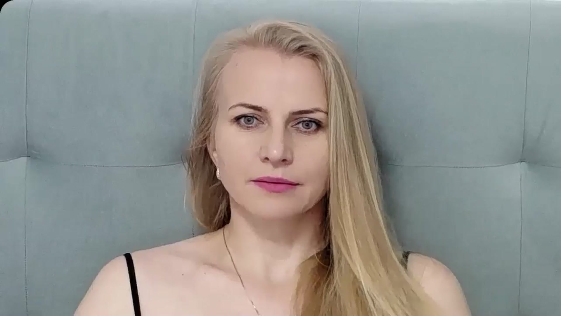 Gallery image thumbnail from K__Adrienne's myfreecams stream on, 05/16/2025, 07:37 image 3 of 20
