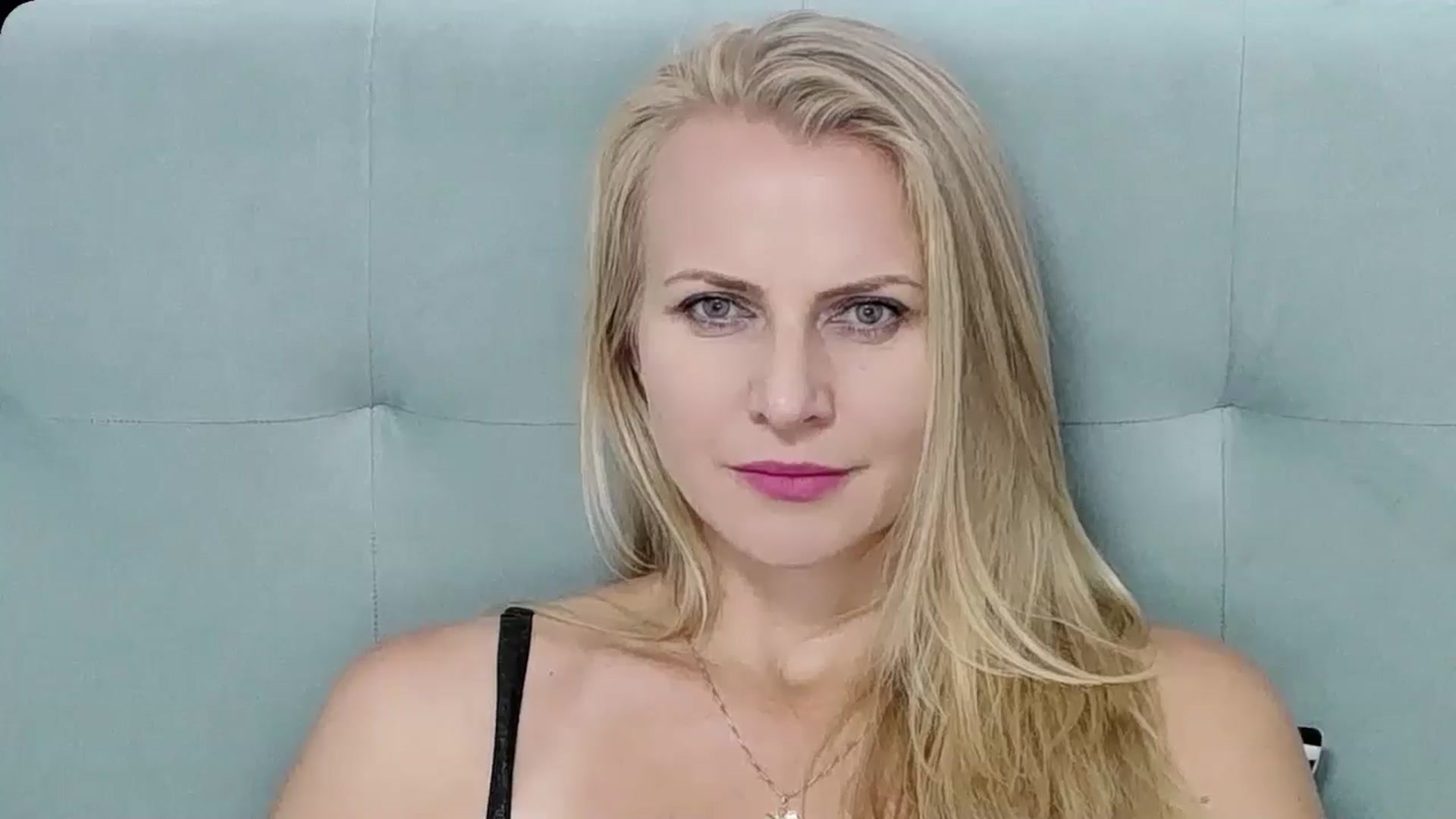 Gallery image thumbnail from K__Adrienne's myfreecams stream on, 09/13/2025, 10:36 image 16 of 20