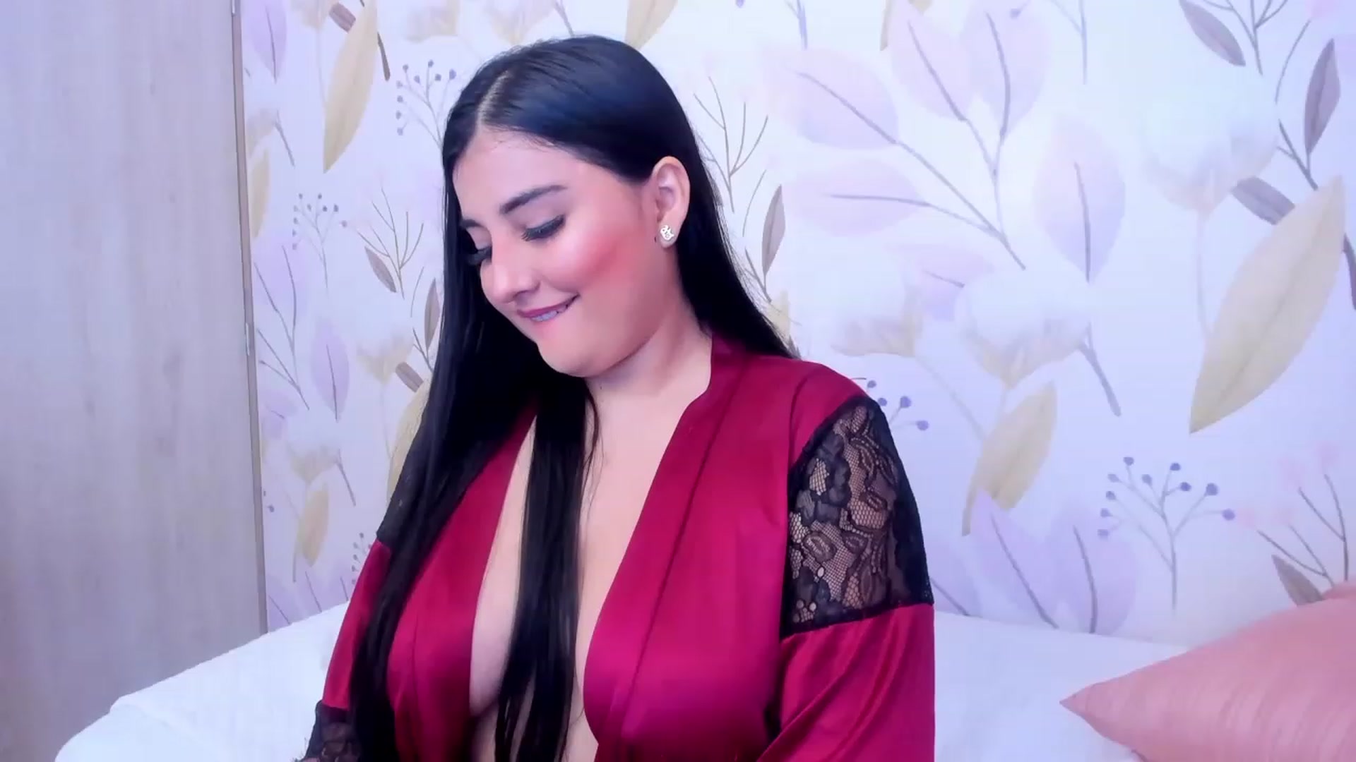 Gallery image thumbnail from K_a_t_i_a's myfreecams stream on, 12/07/2022, 18:00 image 12 of 20
