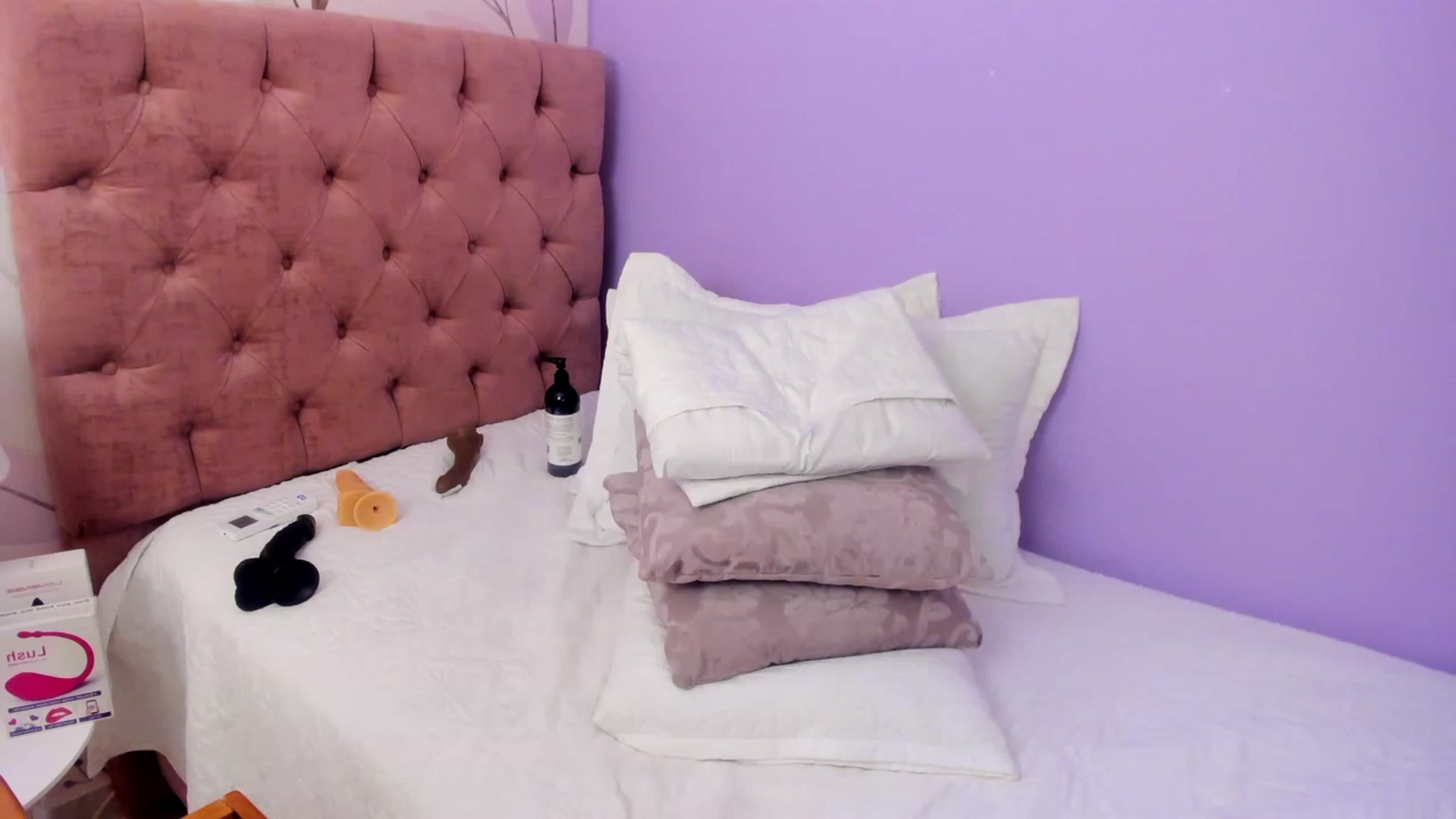 Gallery image thumbnail from K_a_t_i_a's myfreecams stream on, 02/09/2023, 08:16 image 13 of 20