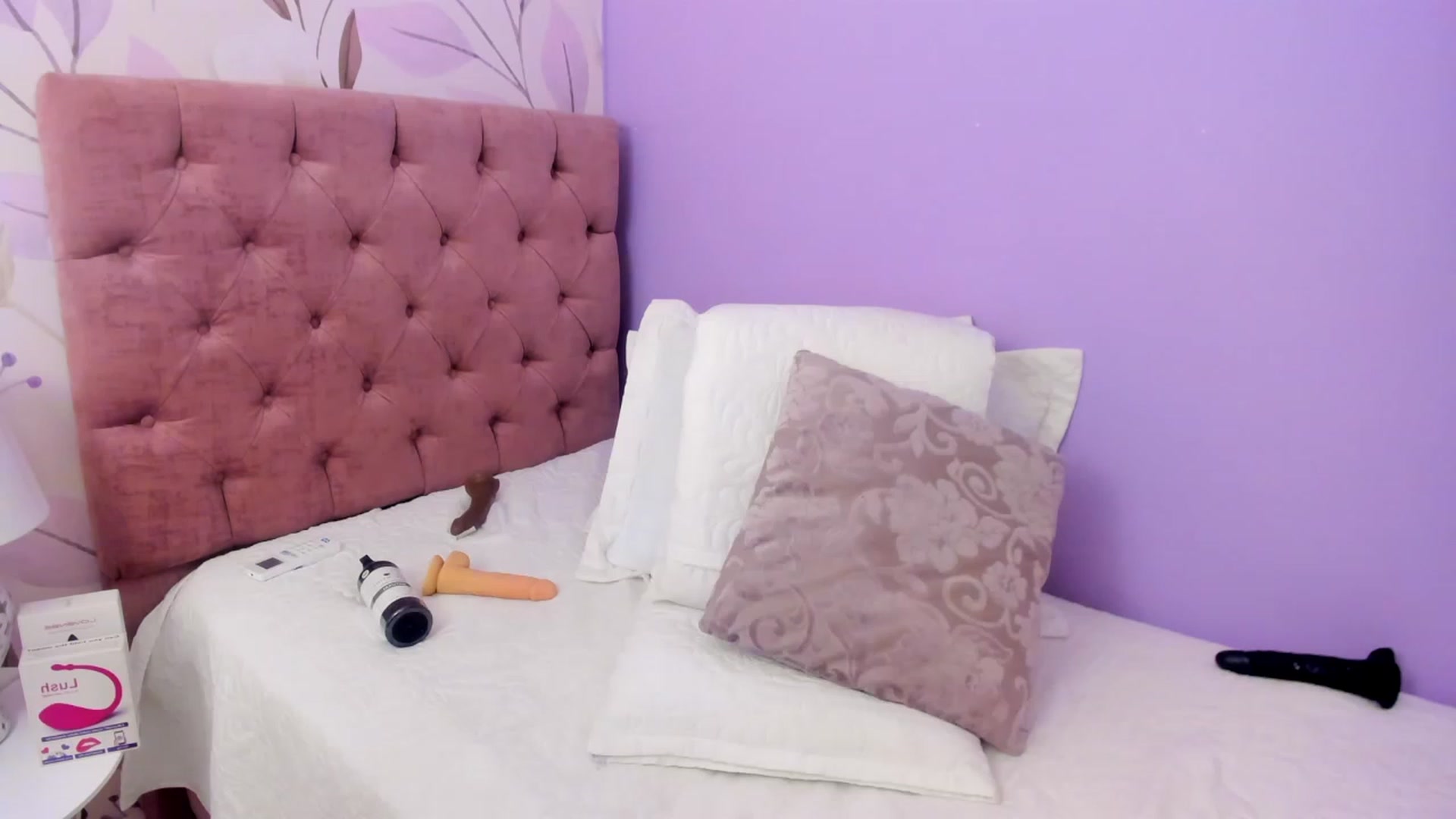 Gallery image thumbnail from K_a_t_i_a's myfreecams stream on, 02/09/2023, 08:16 image 4 of 20