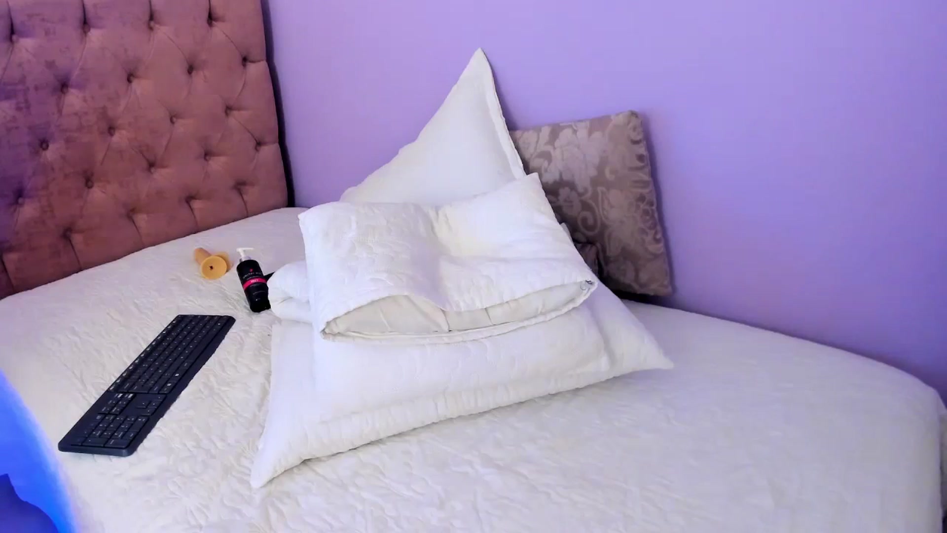 Gallery image thumbnail from K_a_t_i_a's myfreecams stream on, 03/27/2024, 08:05 image 8 of 20