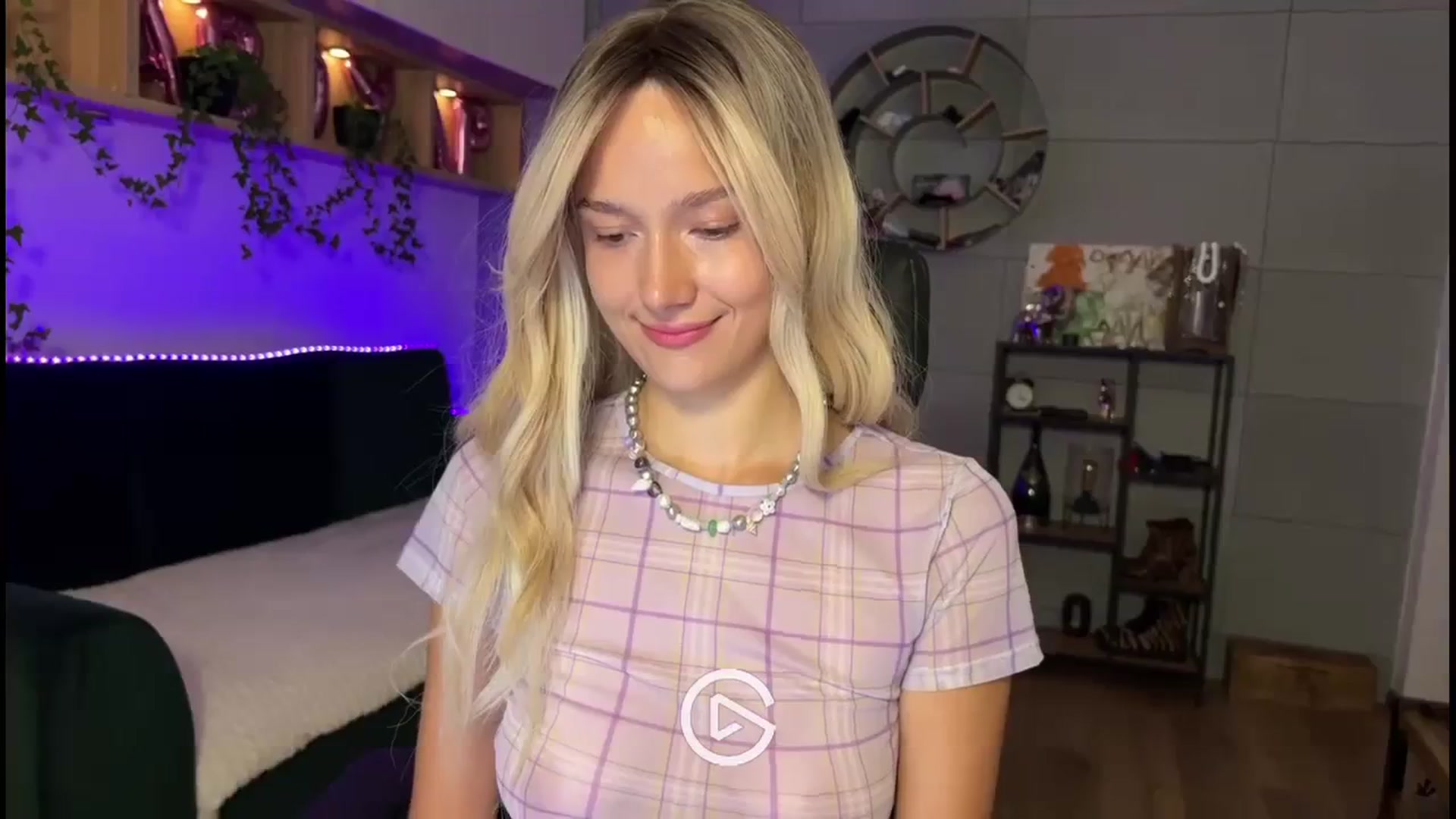 Gallery image thumbnail from Kaccey_K's myfreecams stream on, 08/21/2023, 23:00 image 19 of 20