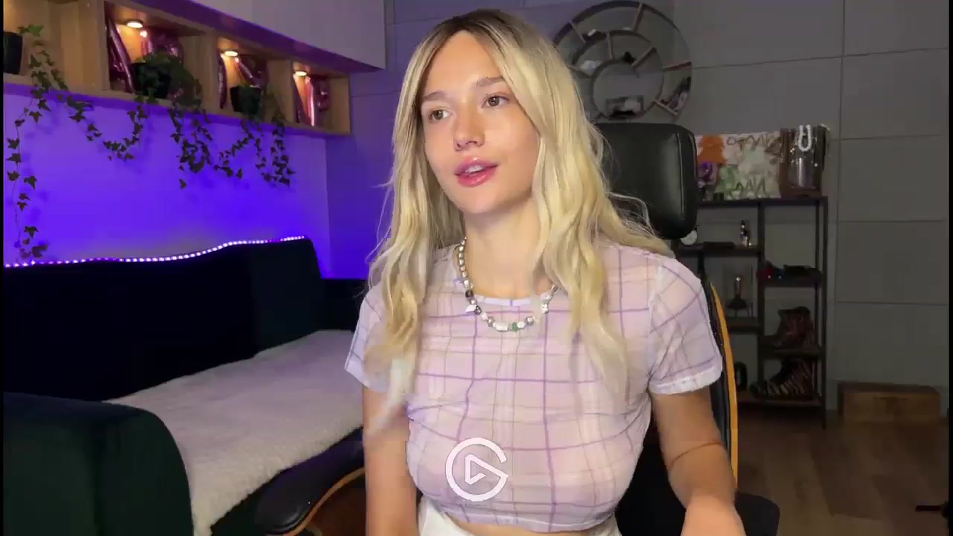Gallery image thumbnail from Kaccey_K's myfreecams stream on, 08/22/2023, 24:57 image 4 of 20