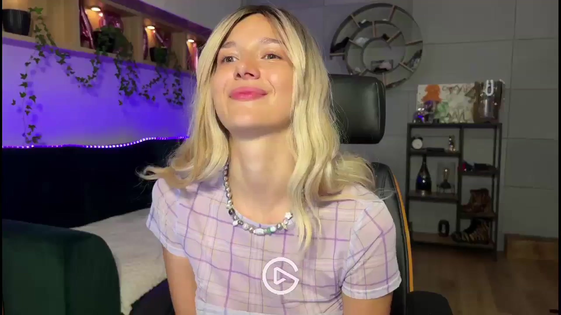 Gallery image thumbnail from Kaccey_K's myfreecams stream on, 08/22/2023, 02:09 image 16 of 20