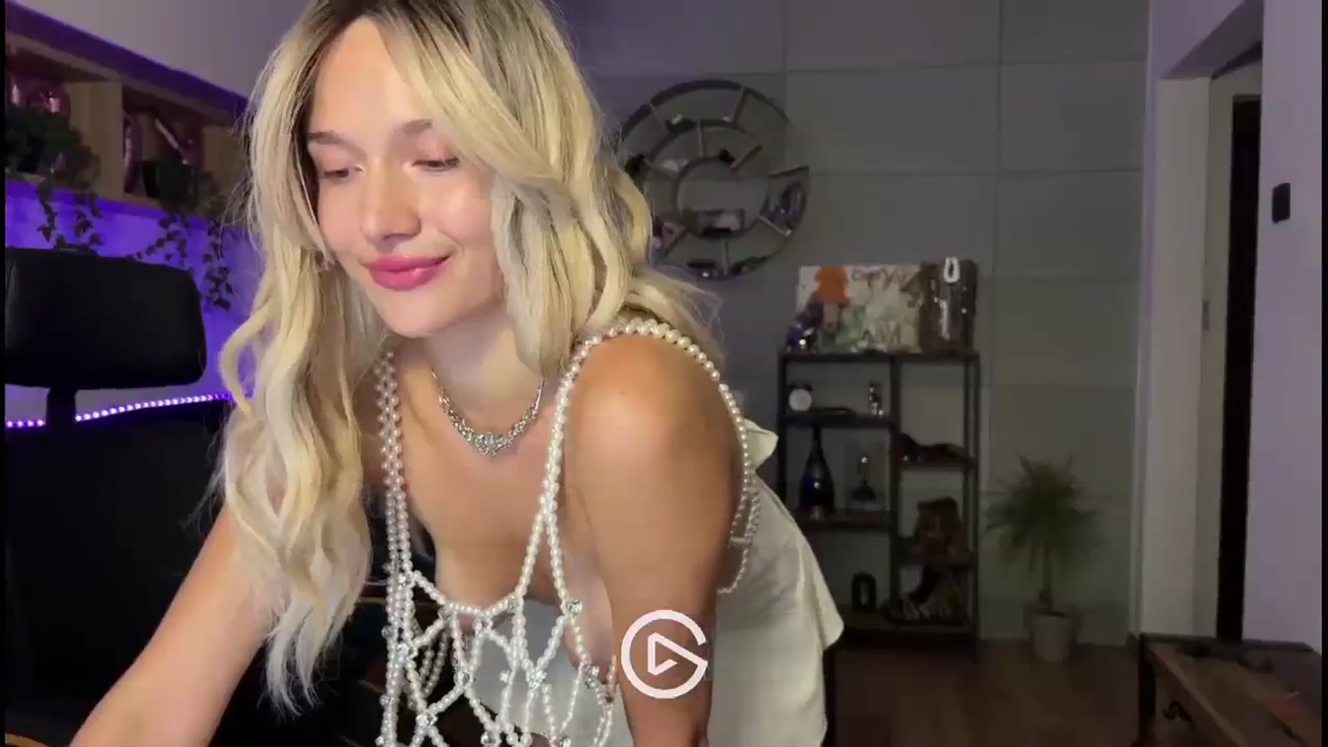 Gallery image thumbnail from Kaccey_K's myfreecams stream on, 08/25/2023, 23:22 image 8 of 20