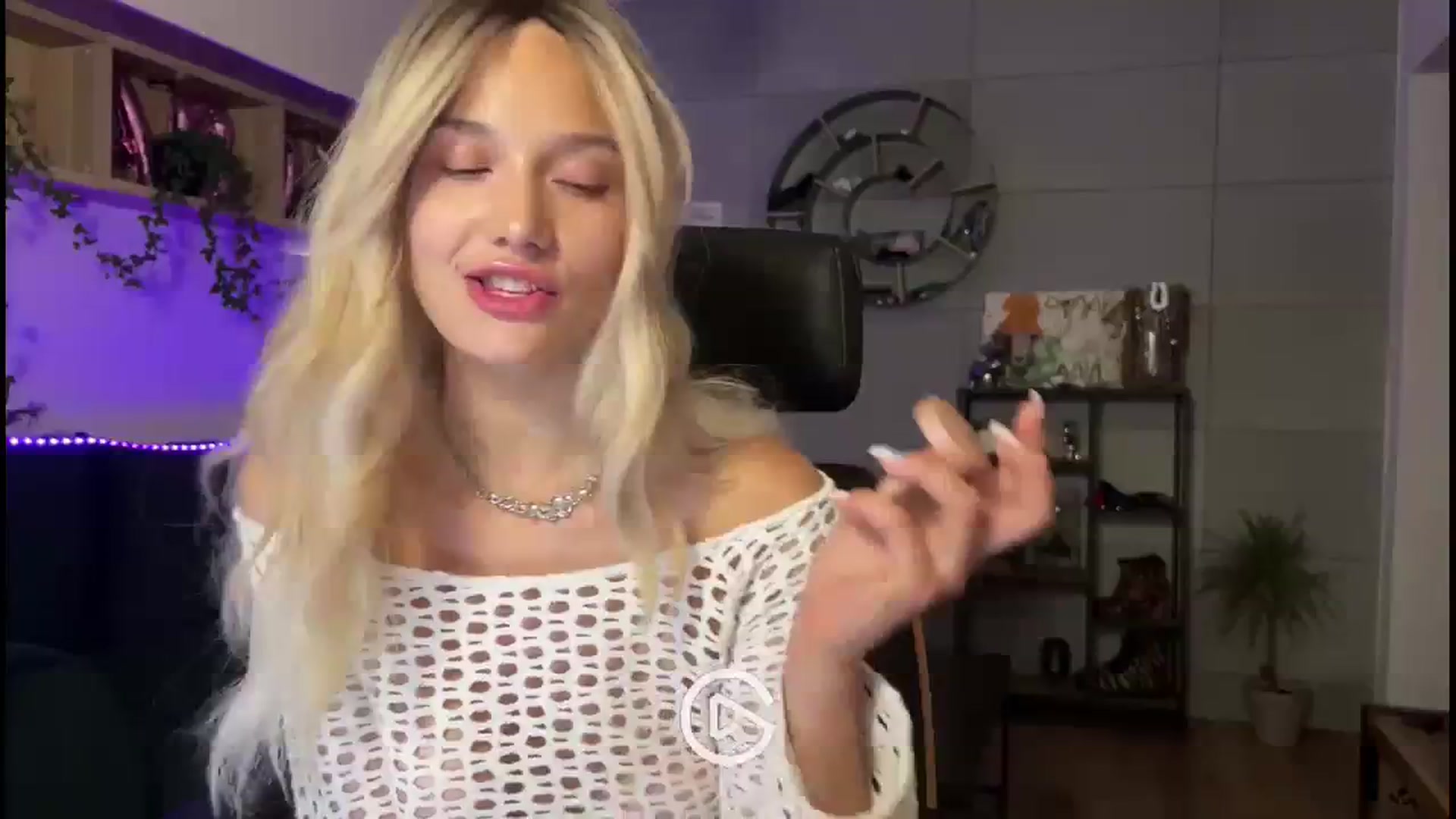 Gallery image thumbnail from Kaccey_K's myfreecams stream on, 08/26/2023, 01:42 image 16 of 20