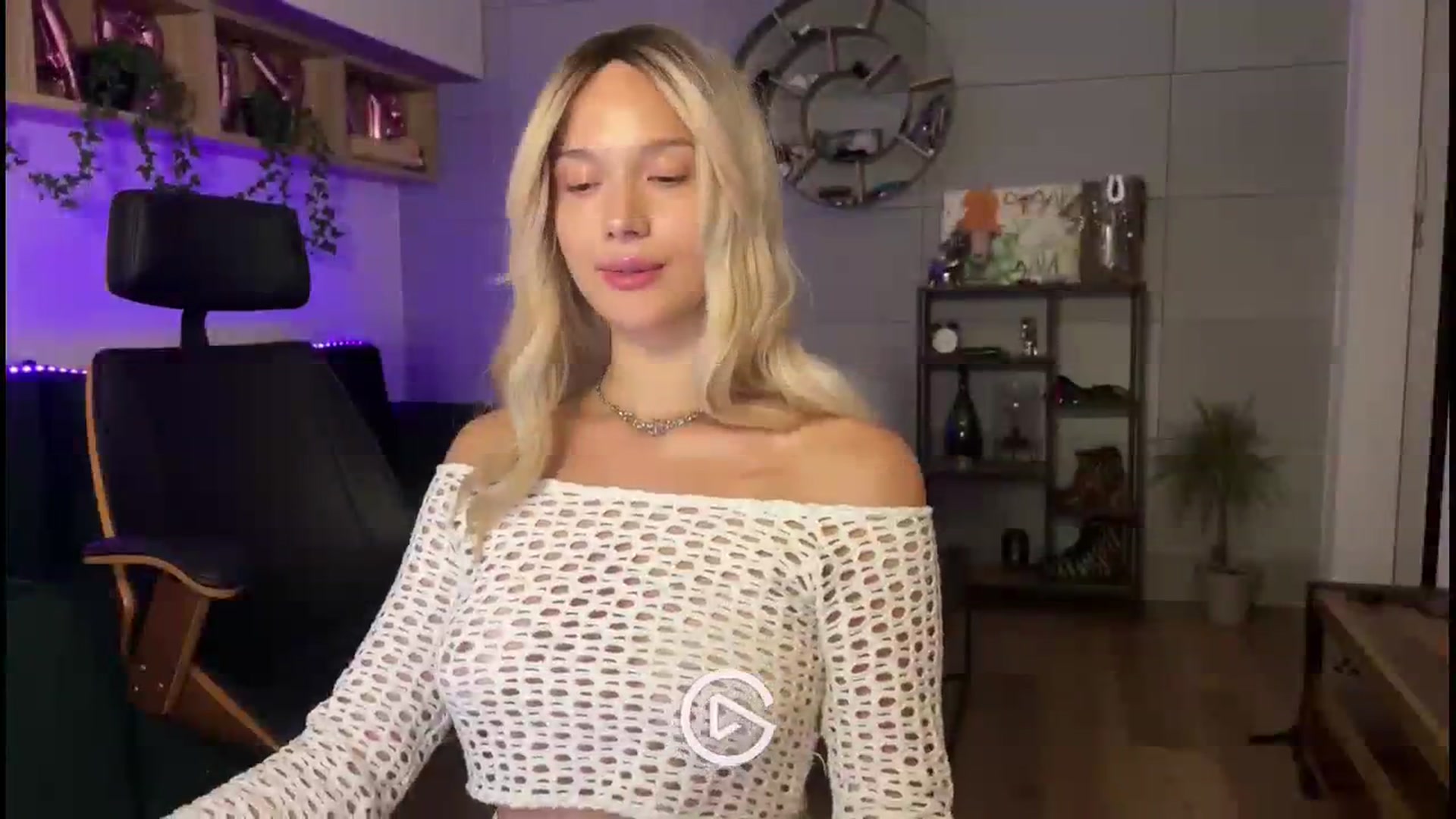 Gallery image thumbnail from Kaccey_K's myfreecams stream on, 08/26/2023, 01:42 image 4 of 20