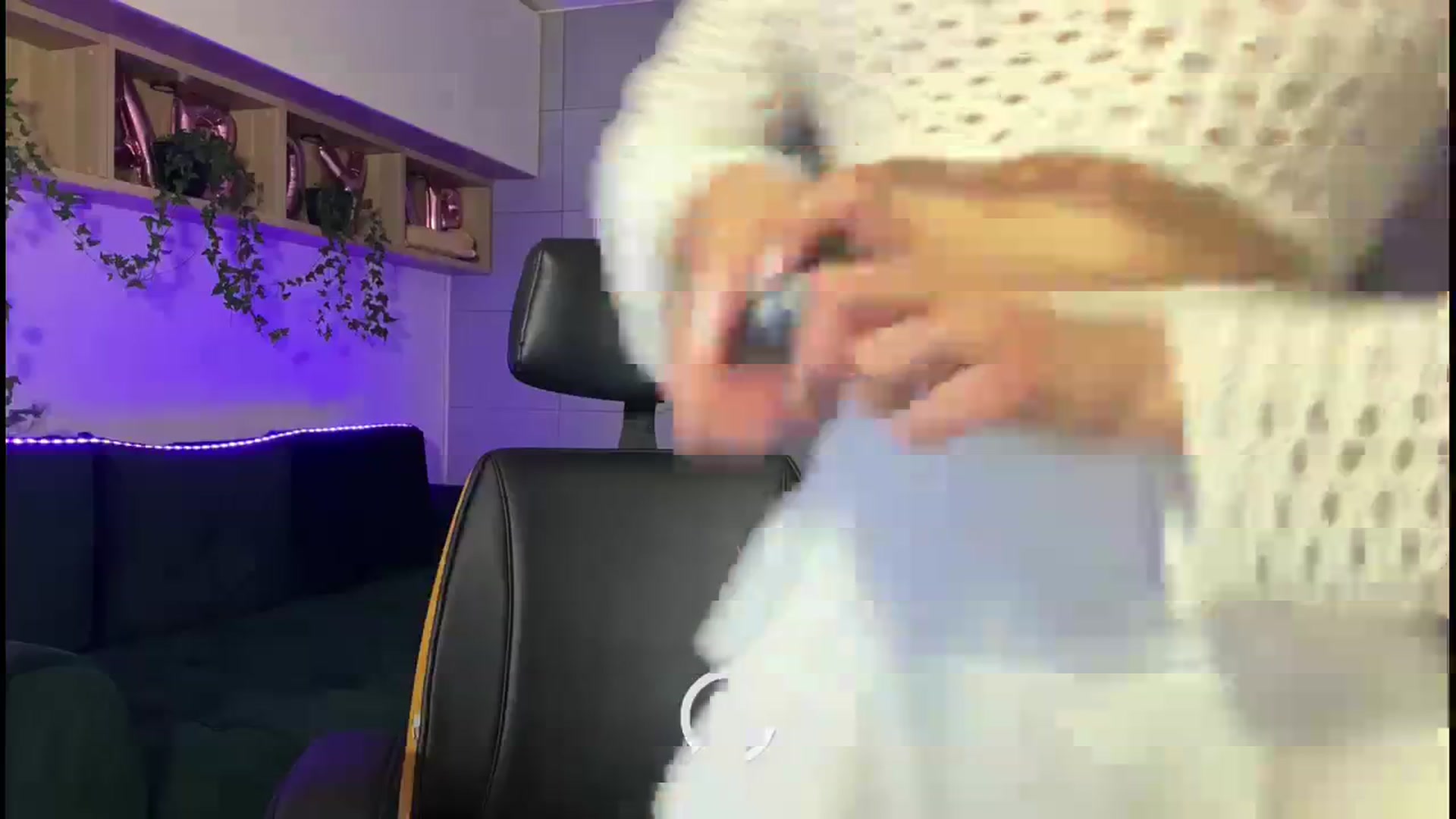 Gallery image thumbnail from Kaccey_K's myfreecams stream on, 08/26/2023, 01:42 image 12 of 20