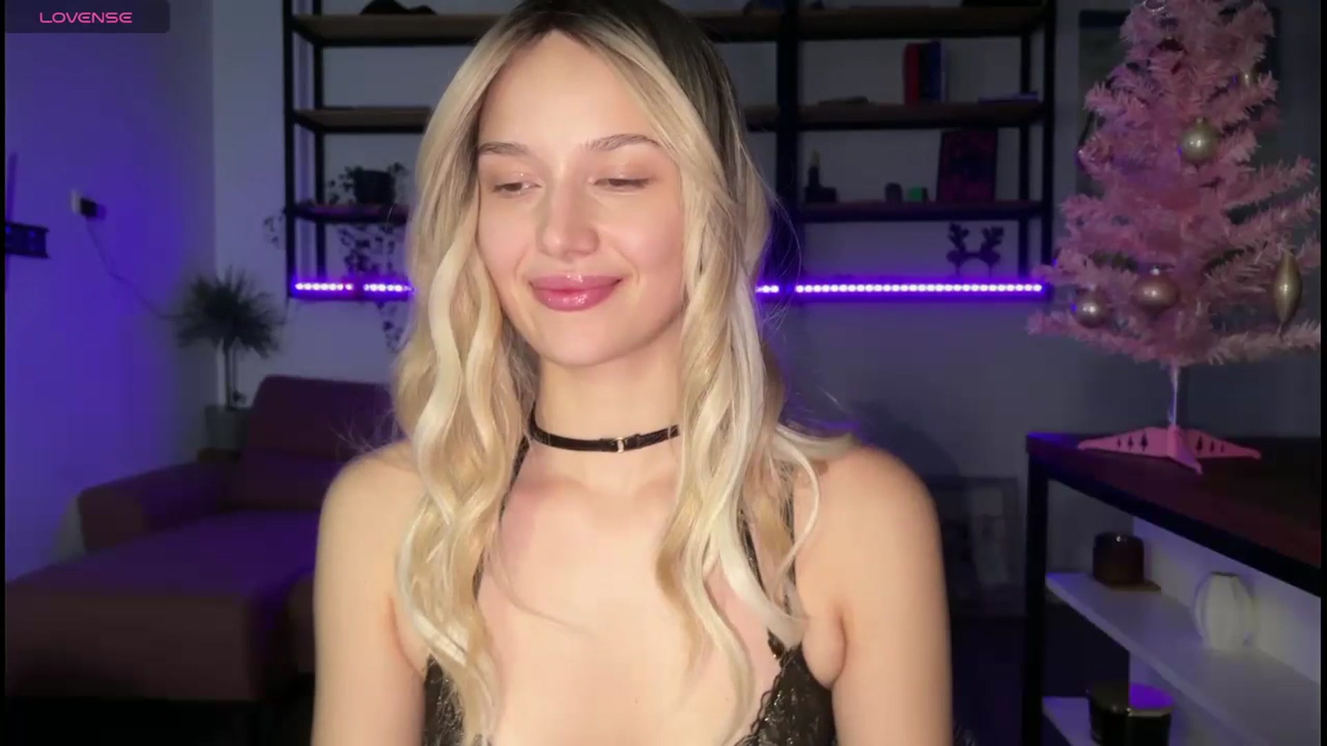 Gallery image thumbnail from Kaccey_K's myfreecams stream on, 01/05/2024, 24:50 image 4 of 20
