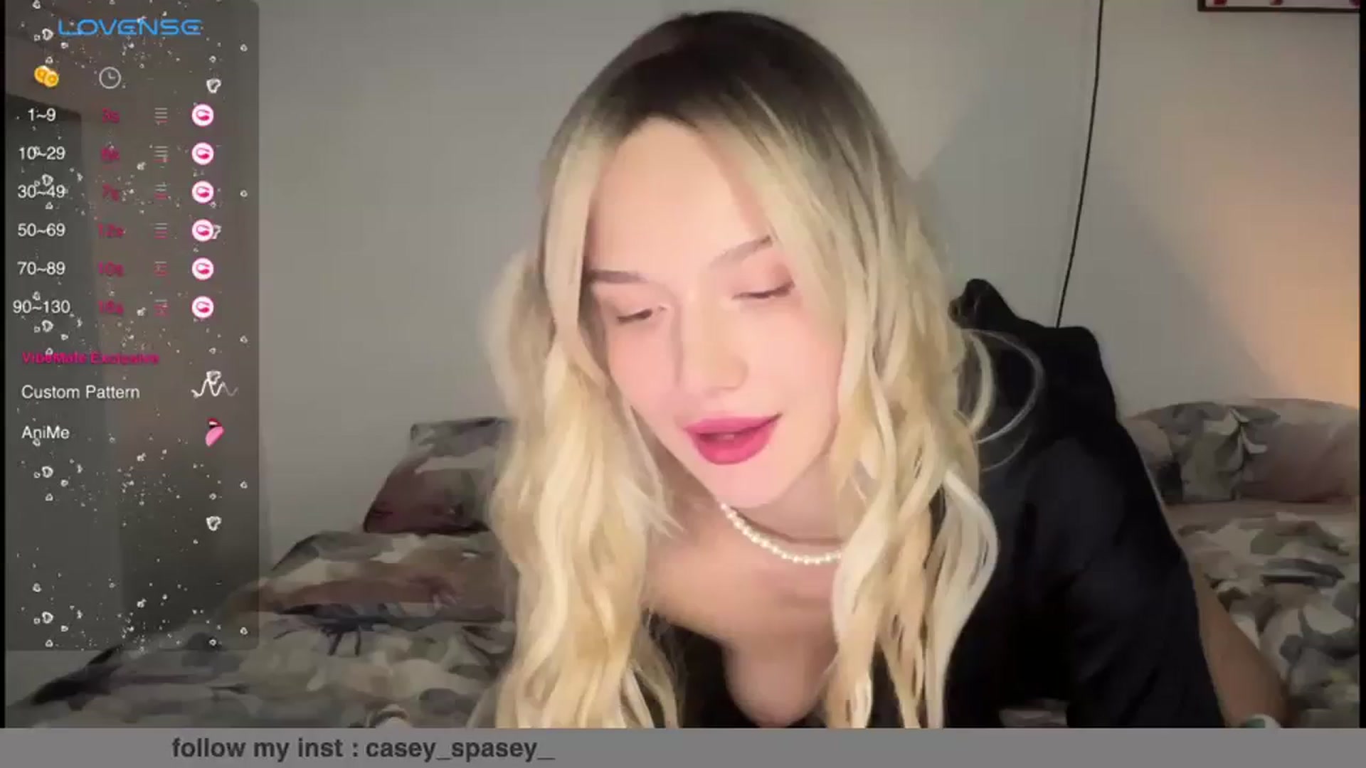 Gallery image thumbnail from Kaccey_K's myfreecams stream on, 01/11/2024, 24:05 image 1 of 20
