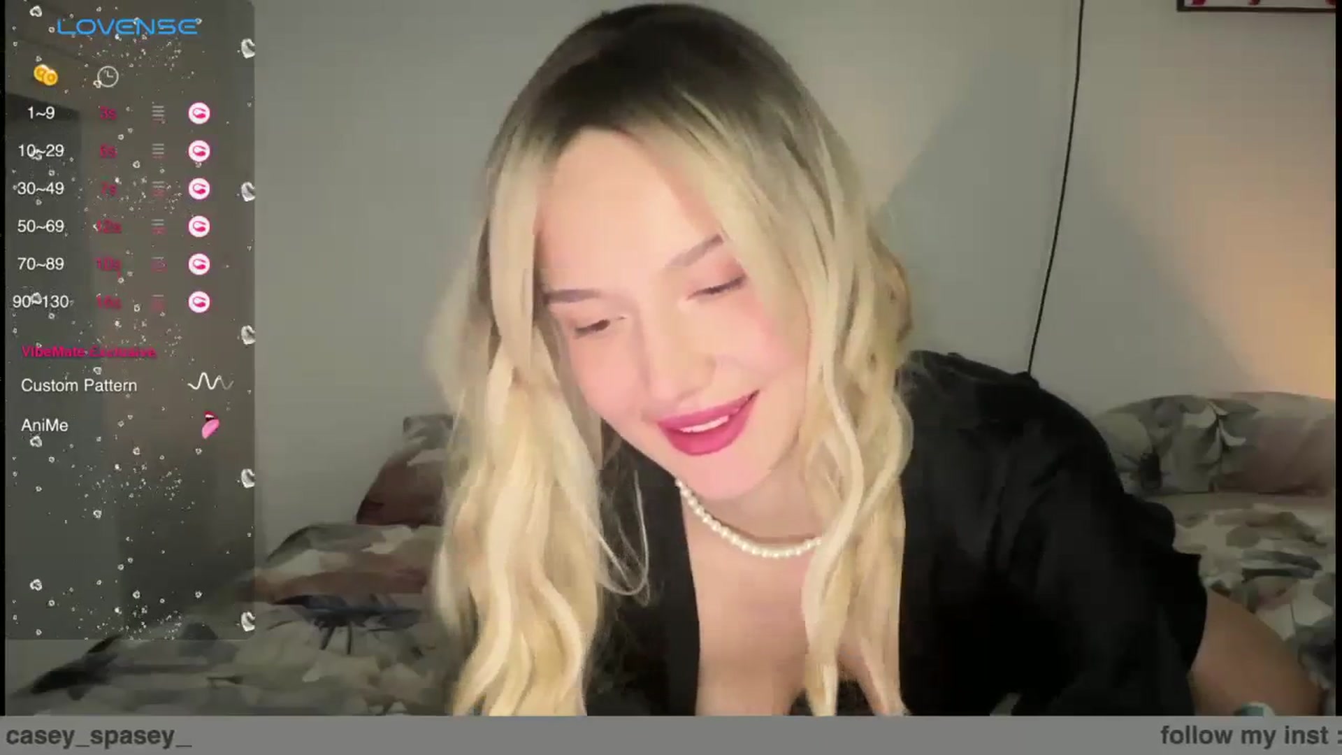 Gallery image thumbnail from Kaccey_K's myfreecams stream on, 01/11/2024, 24:05 image 2 of 20