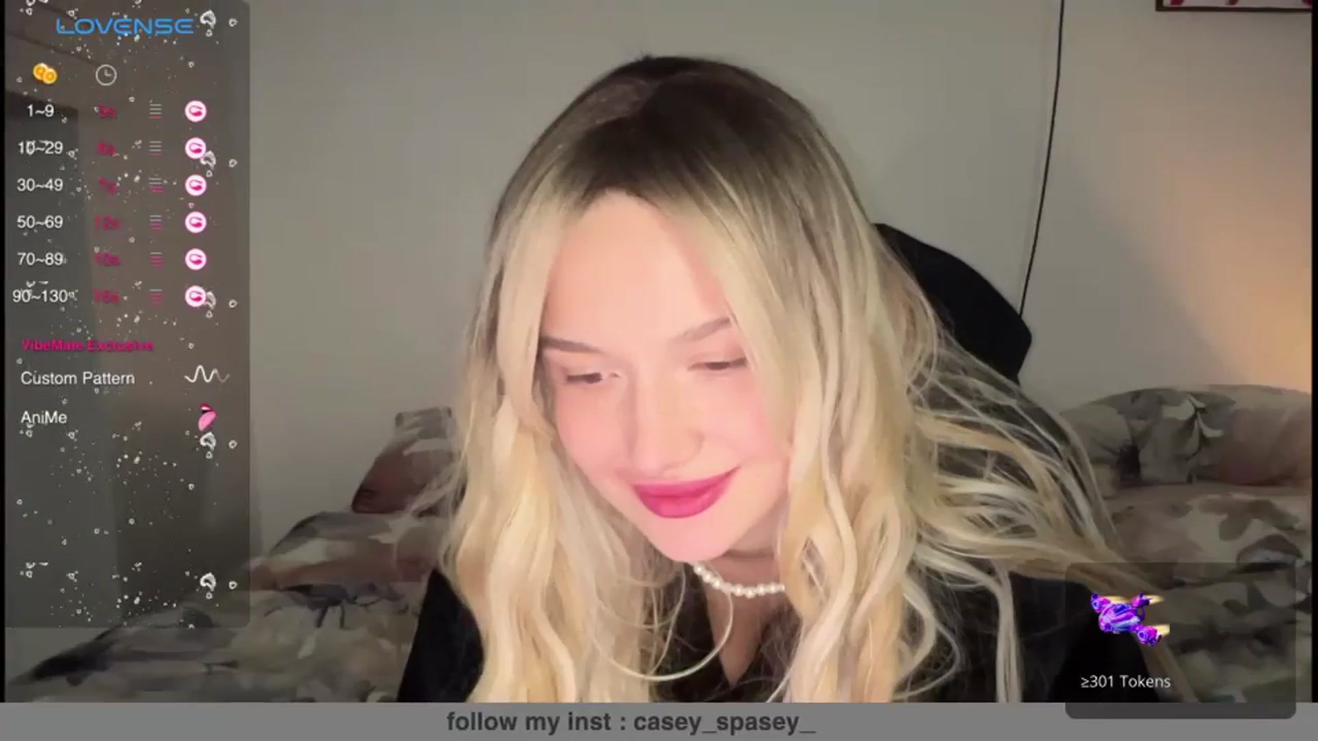 Gallery image thumbnail from Kaccey_K's myfreecams stream on, 01/11/2024, 24:05 image 4 of 20