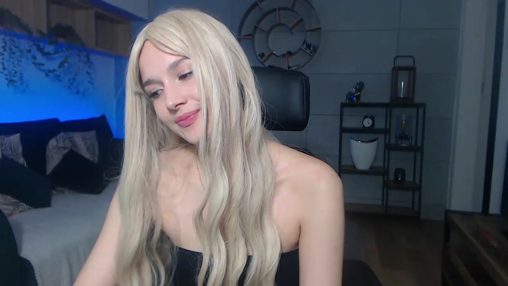 Gallery image thumbnail from Kacey_K's myfreecams stream on, 11/17/2022, 22:48 image 13 of 20