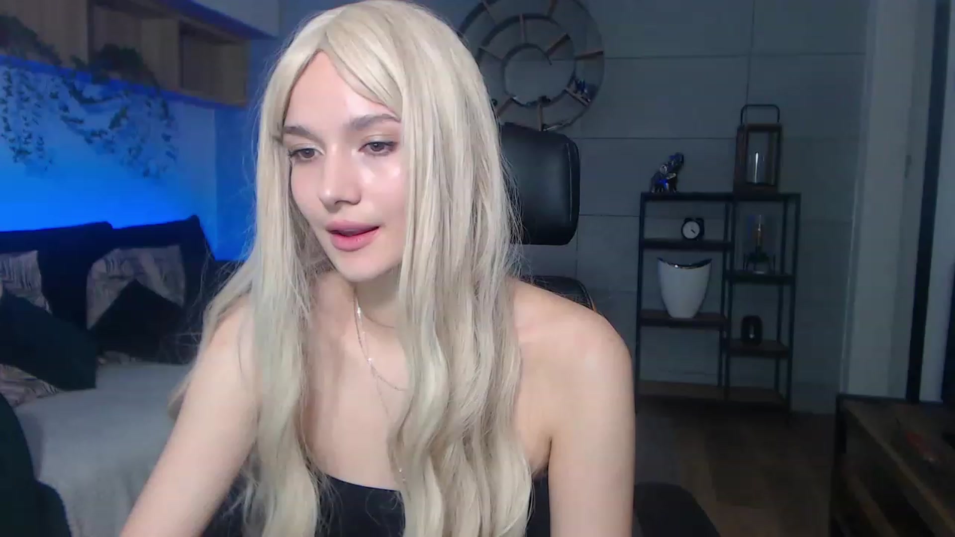 Gallery image thumbnail from Kacey_K's myfreecams stream on, 11/17/2022, 22:48 image 9 of 20