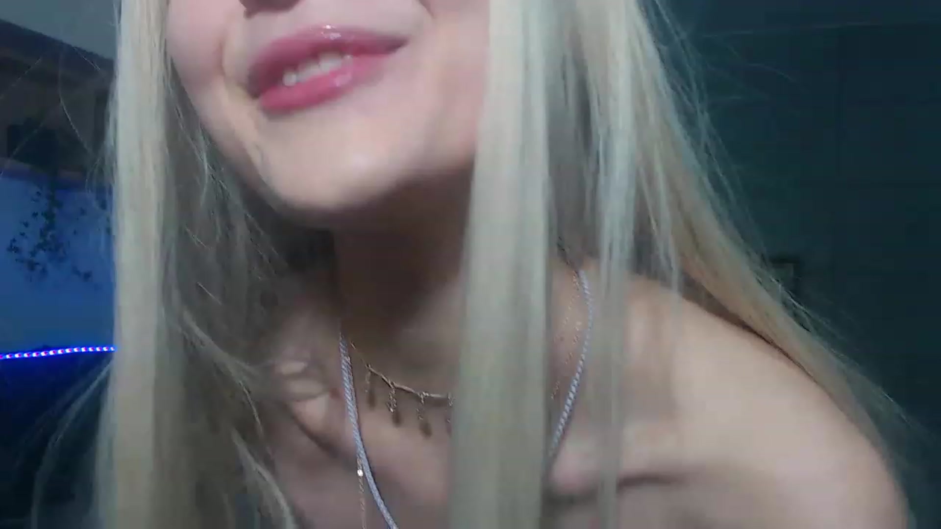 Gallery image thumbnail from Kacey_K's myfreecams stream on, 03/13/2023, 01:44 image 2 of 20