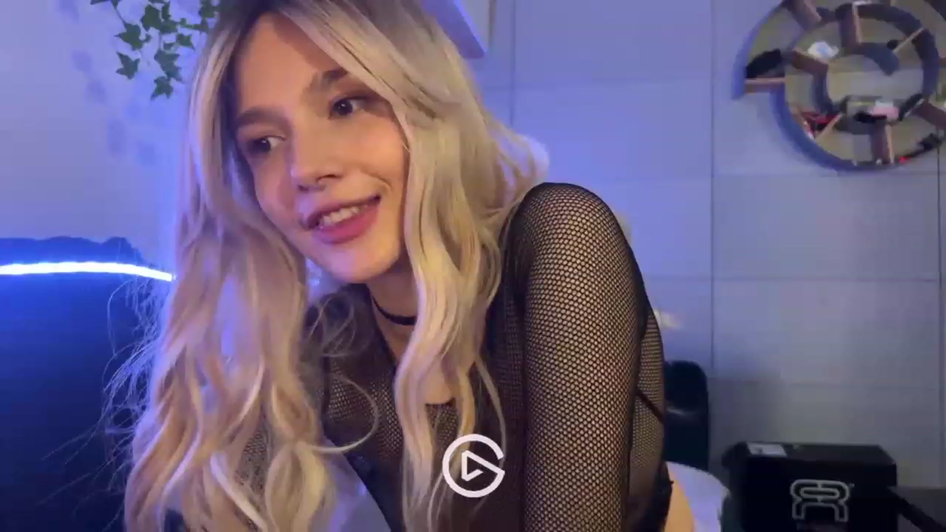 Gallery image thumbnail from Kacey_K's myfreecams stream on, 06/27/2023, 02:03 image 19 of 20