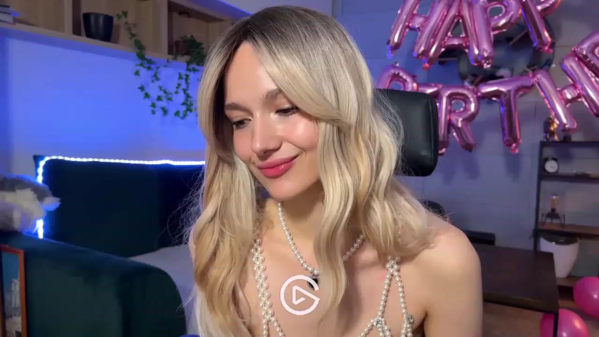 Gallery image thumbnail from Kacey_K's myfreecams stream on, 06/29/2023, 01:46 image 16 of 20