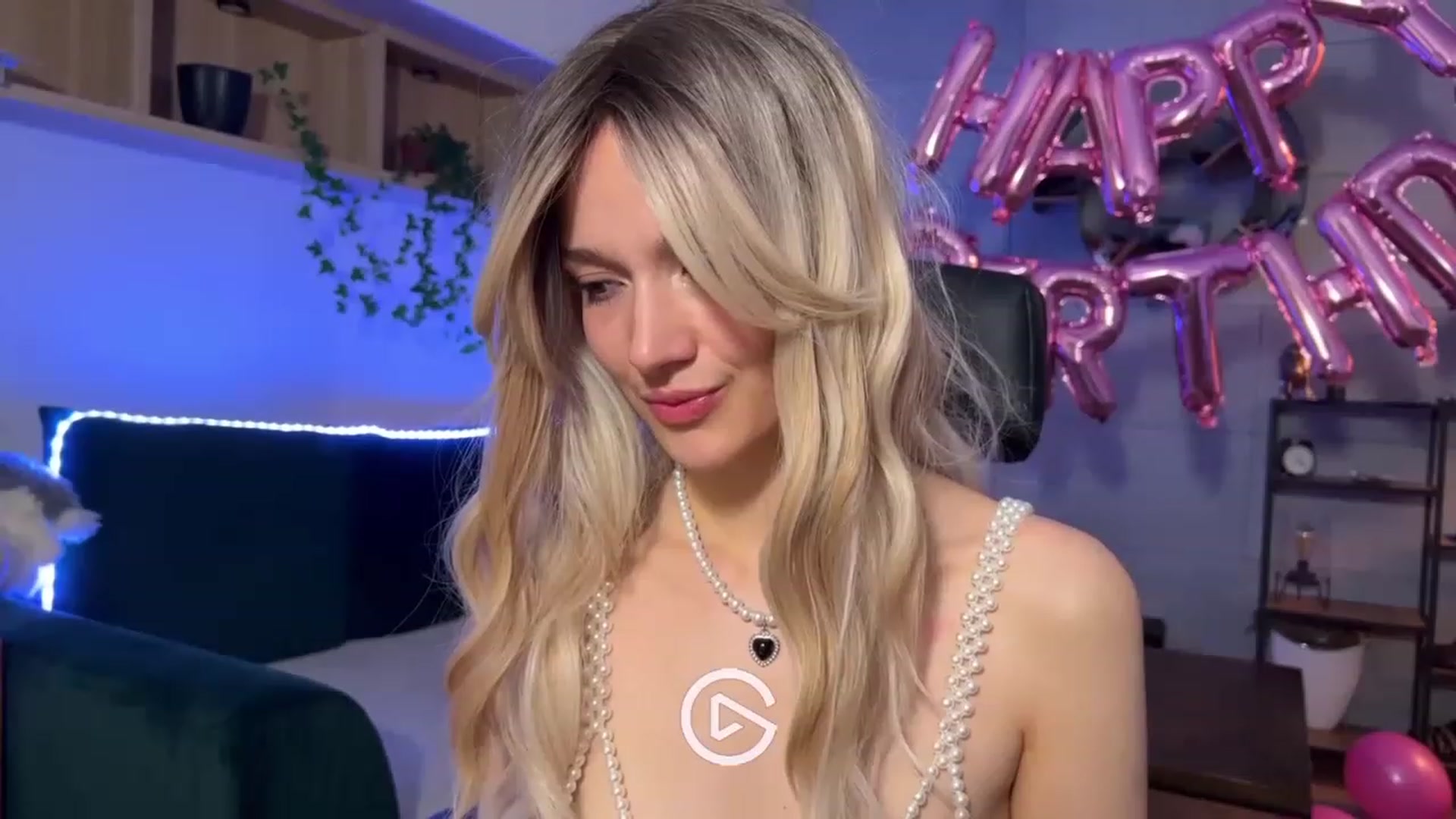 Gallery image thumbnail from Kacey_K's myfreecams stream on, 06/29/2023, 02:45 image 19 of 20