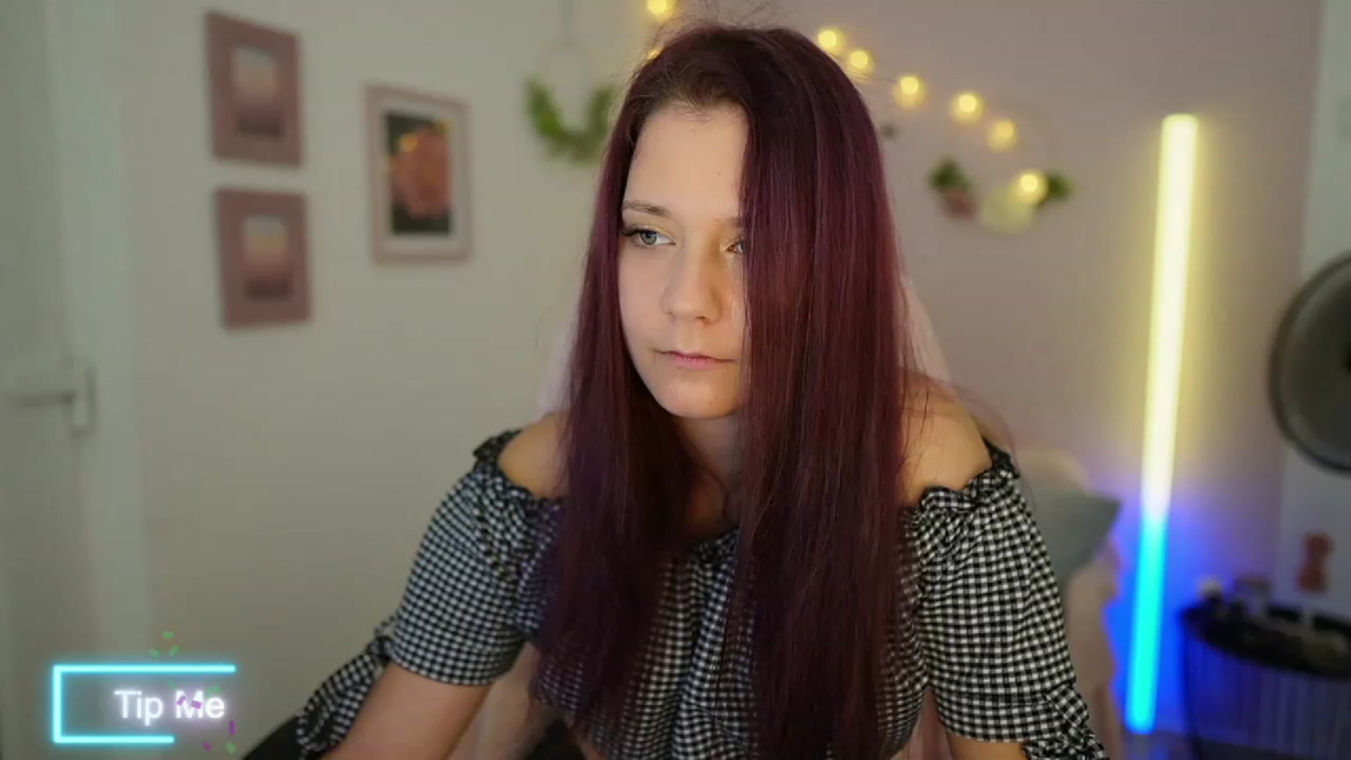 Gallery image thumbnail from Kacy_Black18's myfreecams stream on, 09/26/2023, 20:00 image 6 of 20