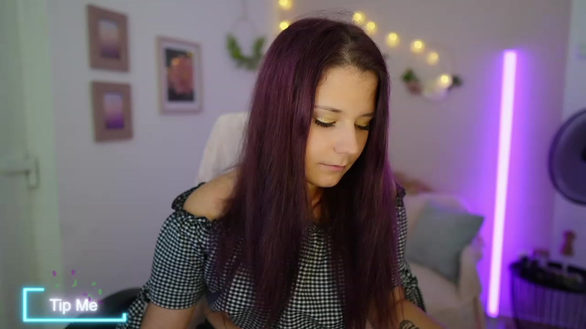 Gallery image thumbnail from Kacy_Black18's myfreecams stream on, 09/26/2023, 20:00 image 4 of 20