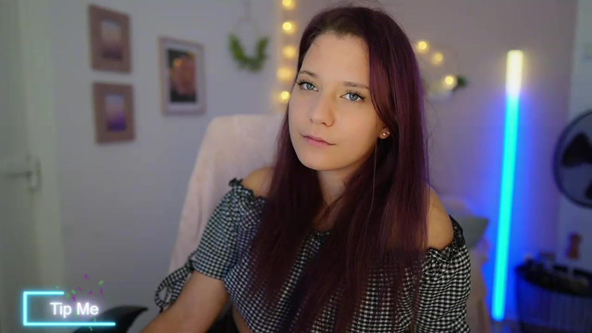 Gallery image thumbnail from Kacy_Black18's myfreecams stream on, 09/26/2023, 20:00 image 15 of 20