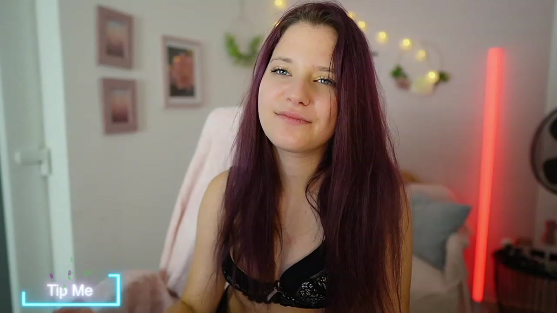Gallery image thumbnail from Kacy_Black18's myfreecams stream on, 09/26/2023, 21:27 image 5 of 20