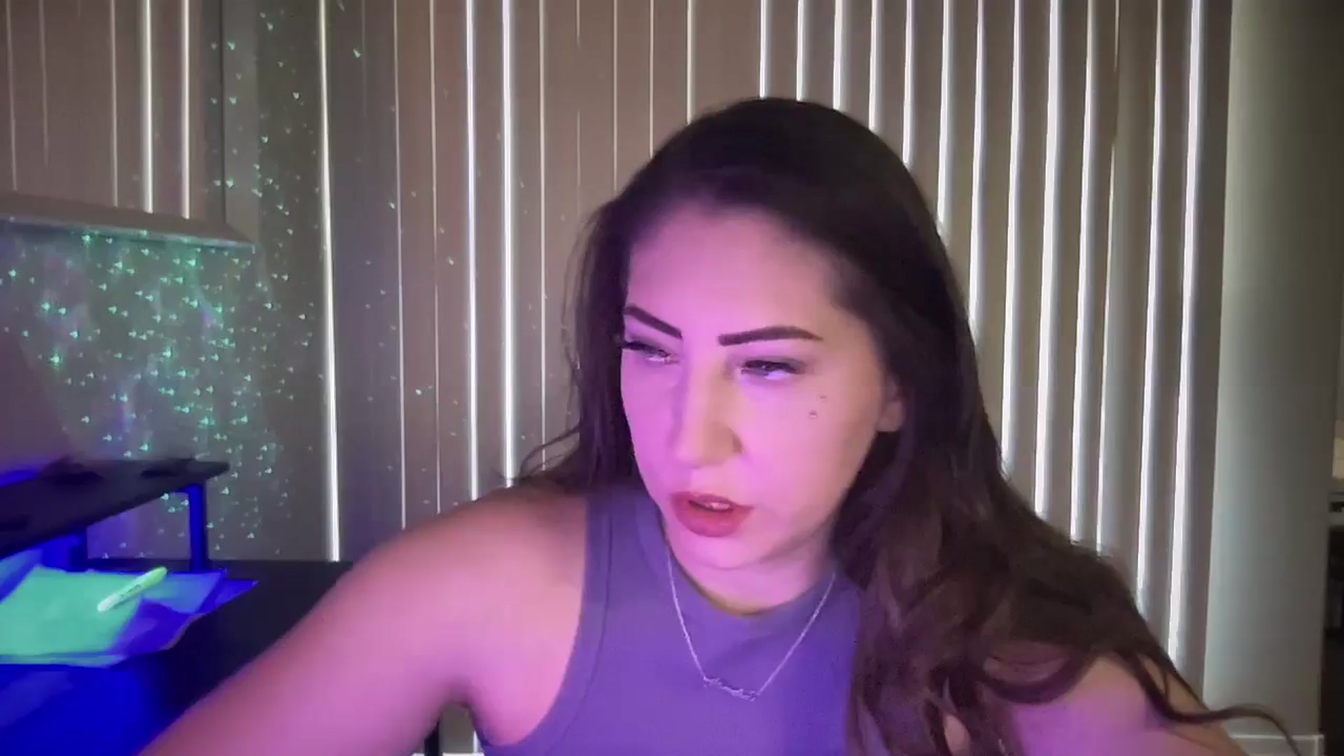 Gallery image thumbnail from KaelynnKaes's myfreecams stream on, 04/13/2025, 22:10 image 14 of 20