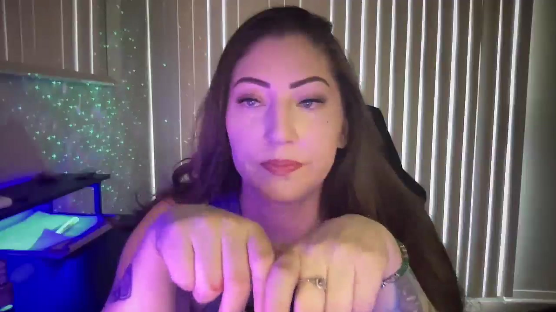 Gallery image thumbnail from KaelynnKaes's myfreecams stream on, 04/13/2025, 22:10 image 7 of 20