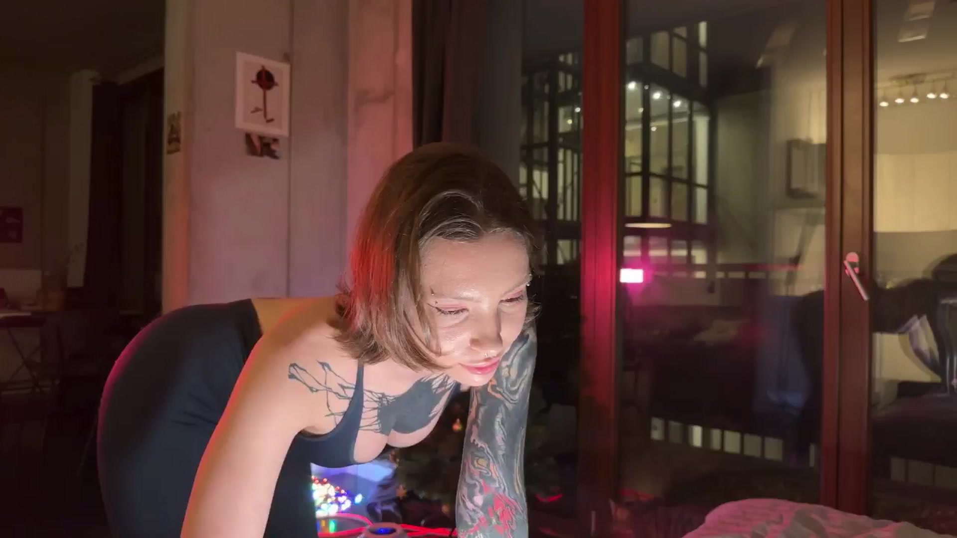 Gallery image thumbnail from KaiOnline's myfreecams stream on, 11/30/2024, 20:44 image 20 of 20