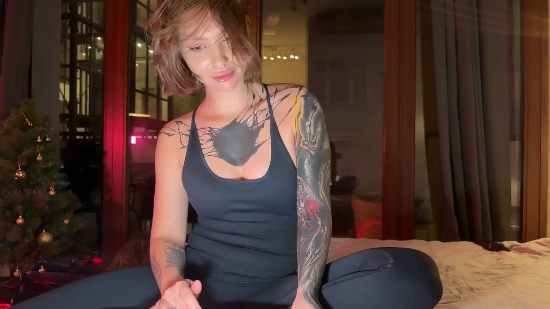 Gallery image thumbnail from KaiOnline's myfreecams stream on, 11/30/2024, 20:44 image 16 of 20