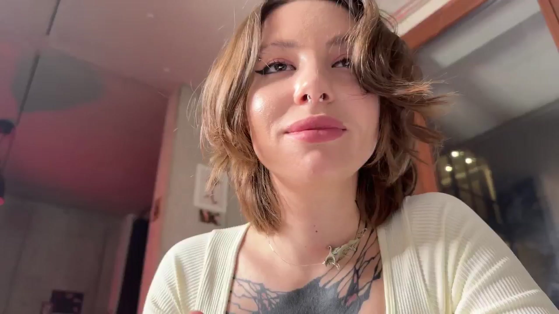 Gallery image thumbnail from KaiOnline's myfreecams stream on, 12/01/2024, 21:23 image 16 of 20