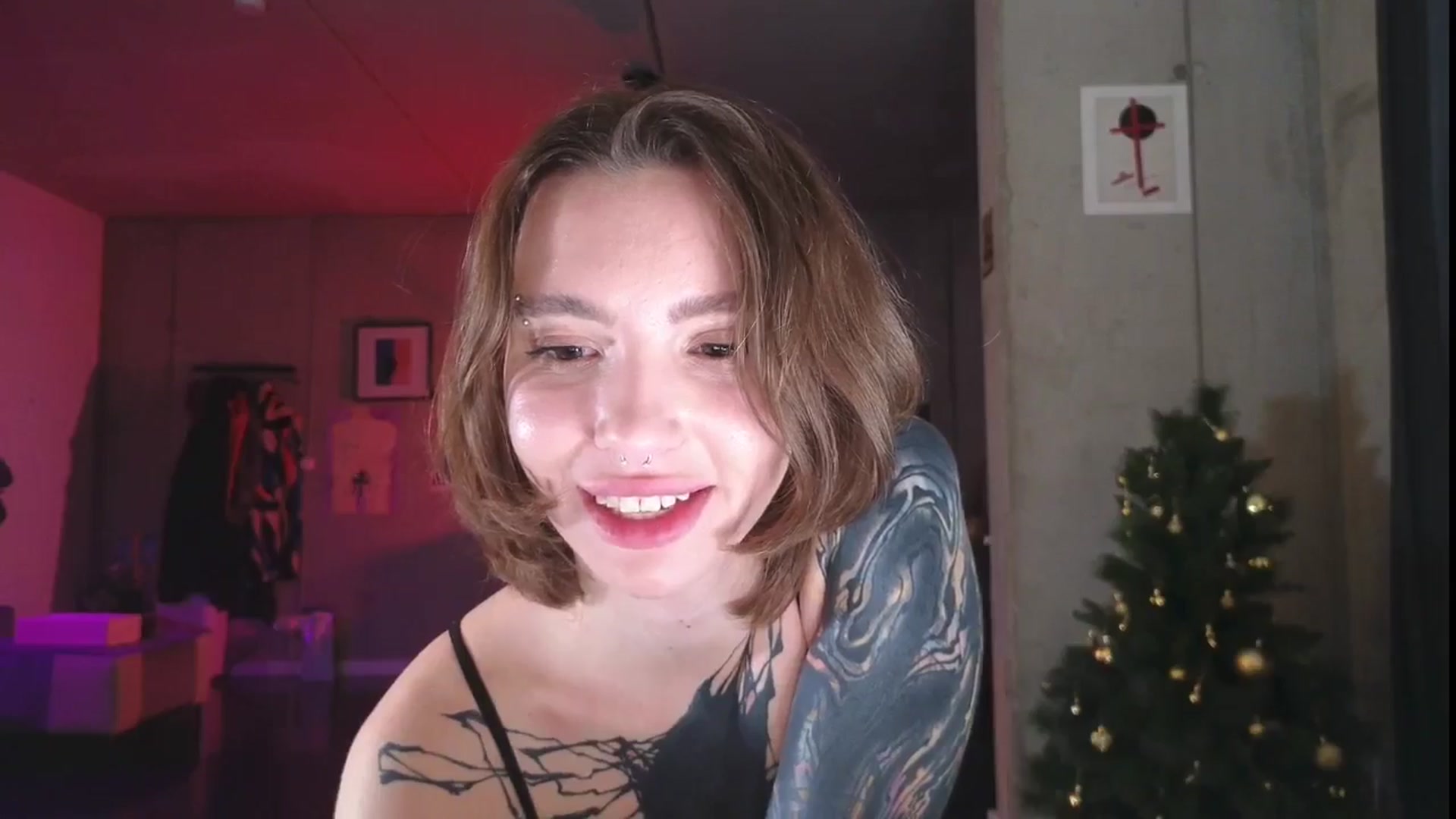 Gallery image thumbnail from KaiOnline's myfreecams stream on, 12/29/2024, 02:57 image 17 of 20