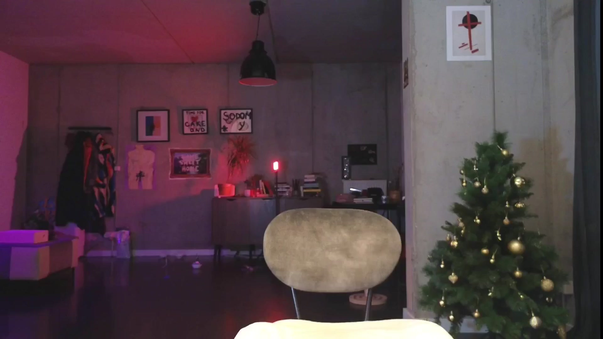 Gallery image thumbnail from KaiOnline's myfreecams stream on, 12/29/2024, 02:57 image 14 of 20