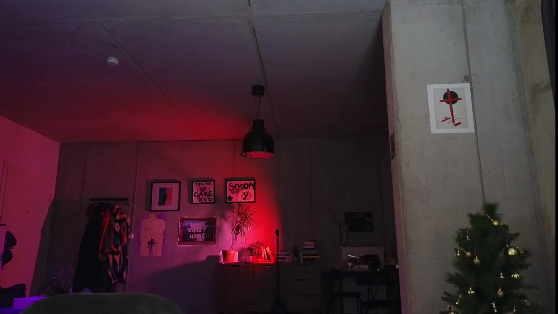 Gallery image thumbnail from KaiOnline's myfreecams stream on, 12/30/2024, 03:00 image 4 of 20